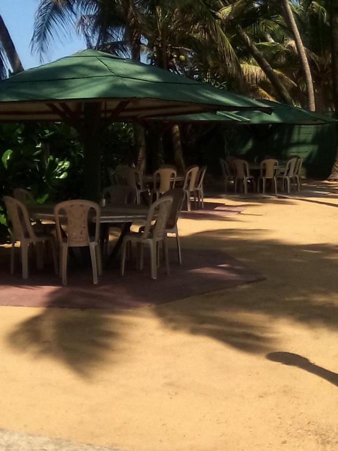 Ninnada Beach Hotel Marawila Eksteriør billede